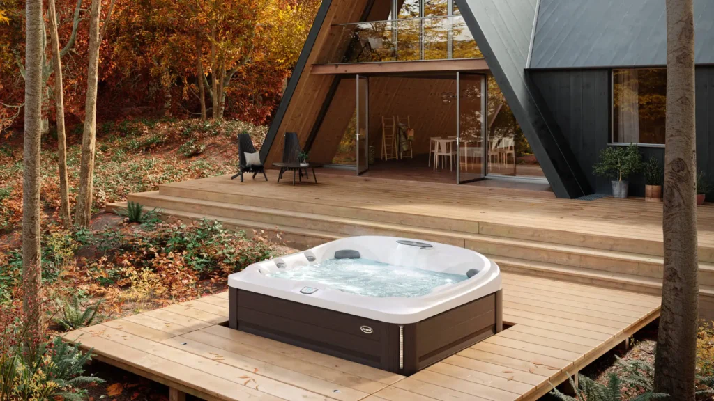 jht jacuzzi 002 view 07 j 445