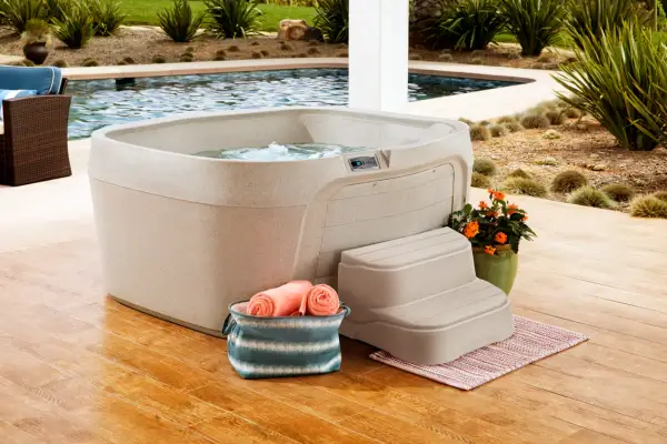 freeflow spas 4-person cascina hot tub